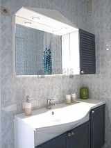 Apartment Paris 18° - Bathroom