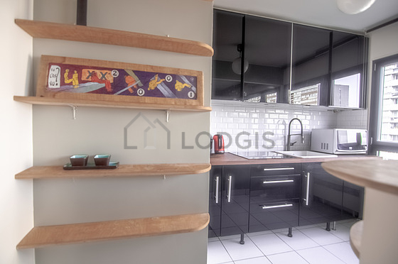 Kitchen where you can have dinner for 4 person(s) equipped with dishwasher, hob, refrigerator, crockery