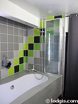 Duplex Paris 19° - Bathroom