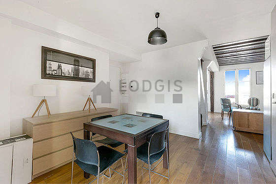 Great dining room with woodenfloor for 4 person(s)