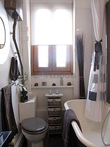Apartment Paris 5° - Bathroom