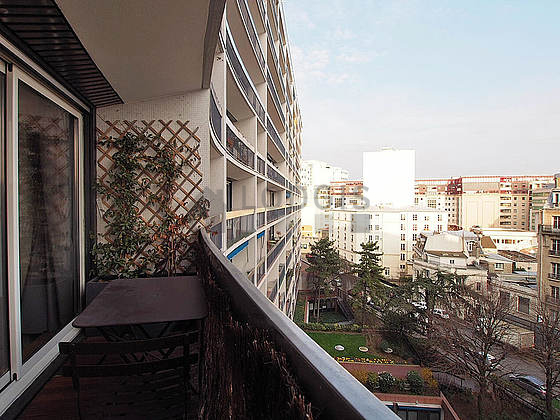 Beau séjour calme et très lumineux d'un appartement à Paris