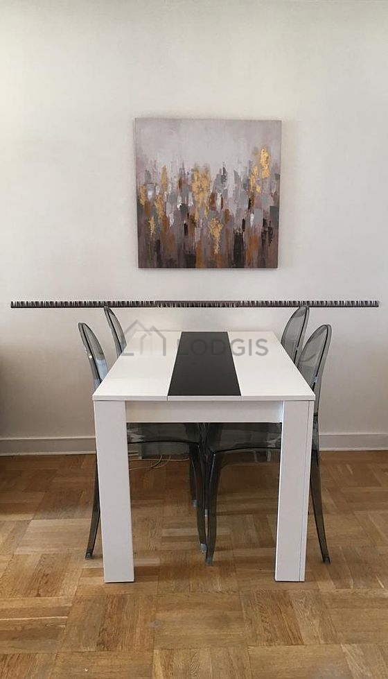 Beau séjour très calme et lumineux d'un appartement à Paris