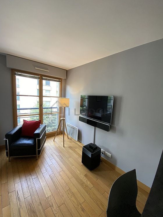 Beau séjour calme et très lumineux d'un appartement à Paris