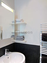 Apartment Paris 4° - Bathroom
