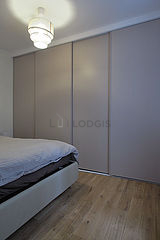 Duplex Paris 18° - Chambre