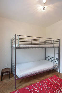 Quiet bedroom for 2 persons equipped with 1 bunk bed(s) of 80cm