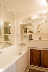 Appartement Paris 1° - Salle de bain