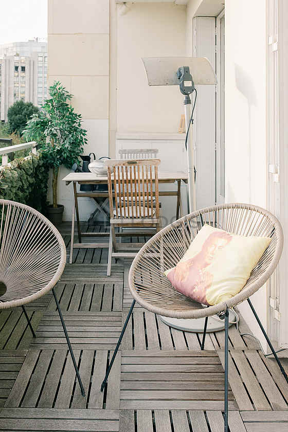Terrasse très lumineuse