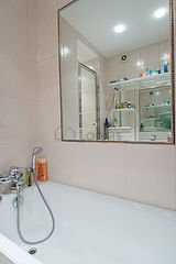 Apartment Paris 11° - Bathroom