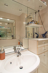 Apartment Paris 11° - Bathroom