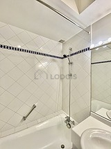 Appartement Paris 1° - Salle de bain