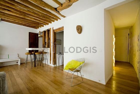 Séjour équipé de 1 canapé(s) lit(s) de 90cm, télé
