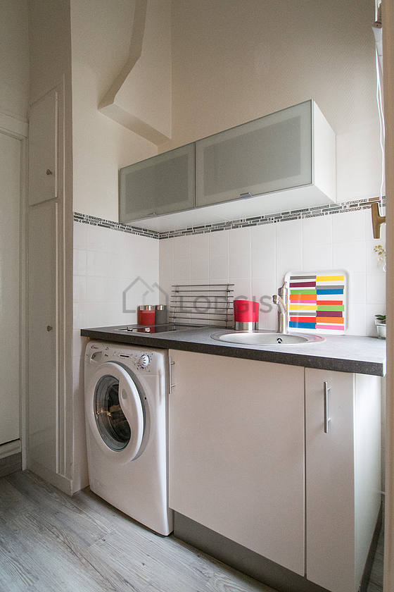 Beautiful kitchen with linoleum floor