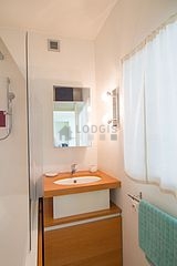 Apartment Paris 18° - Bathroom