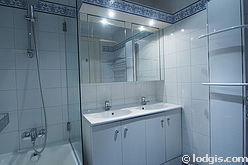 Appartement Paris 1° - Salle de bain