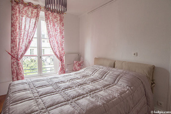 Bedroom with double-glazed windows facing the courtyard