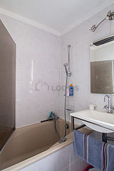 Apartment Paris 19° - Bathroom