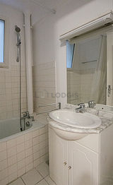 Apartment Paris 17° - Bathroom