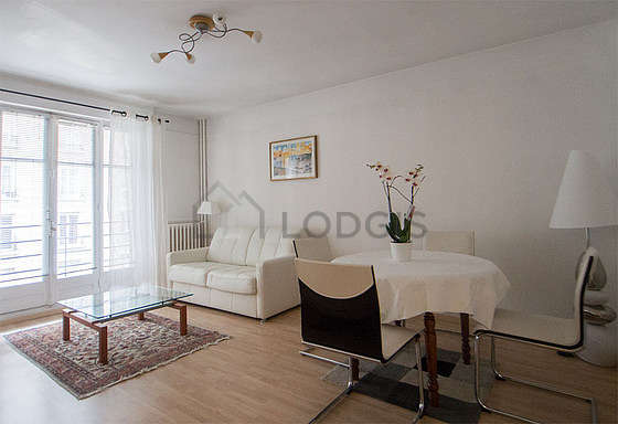 Very quiet living room furnished with 1 sofabed(s) of 140cm, tv, hi-fi stereo, 6 chair(s)