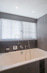 Duplex Paris 16° - Bathroom