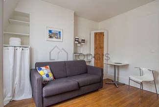 République Париж Paris 11° студия