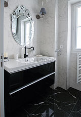 Appartement Paris 9° - Salle de bain