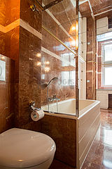 Appartement Paris 2° - Salle de bain