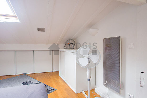 Chambre calme pour 2 personnes équipée de 2 lit(s) de 90cm