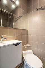 Apartment Paris 4° - Bathroom