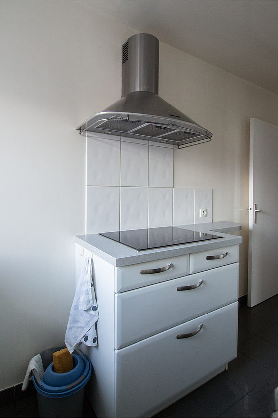 Kitchen equipped with crockery