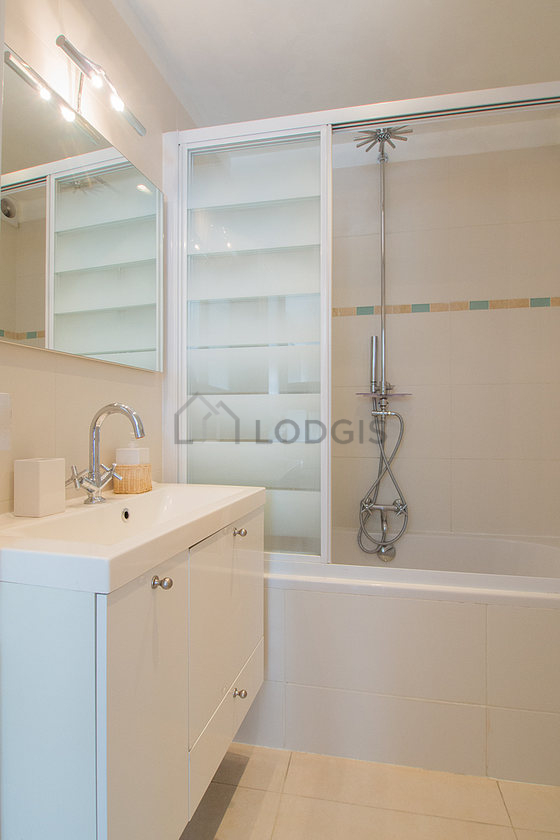 Beautiful bathroom with tile floor
