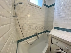 Apartment Paris 20° - Bathroom