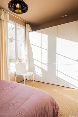 Bedroom with double-glazed windows facing the courtyard
