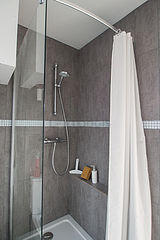 Apartment Paris 18° - Bathroom