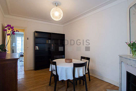 Beautiful dining room with woodenfloor for 4 person(s)