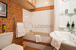 Apartment Paris 4° - Bathroom