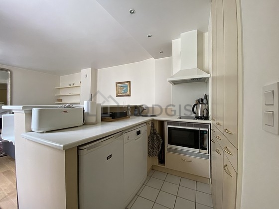 Kitchen where you can have dinner for 4 person(s) equipped with dishwasher, hob, refrigerator, freezer