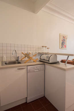 Kitchen where you can have dinner for 2 person(s) equipped with dishwasher, hob, refrigerator, extractor hood