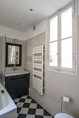 Appartement Paris 6° - Salle de bain 2