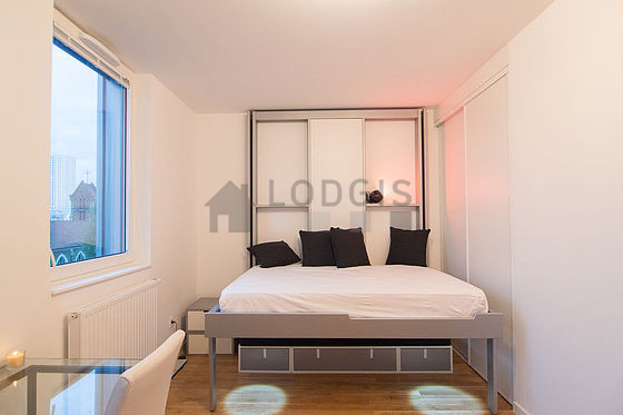 Magnifique séjour très calme et lumineux d'un appartement à Paris