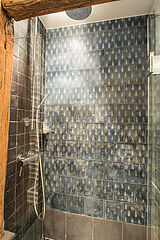 Appartement Paris 4° - Salle de bain