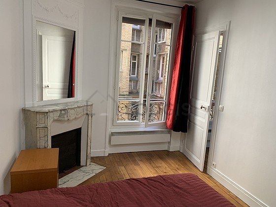 Bedroom with double-glazed windows facing the courtyard