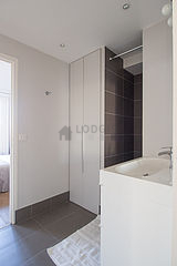 Apartment Paris 4° - Bathroom