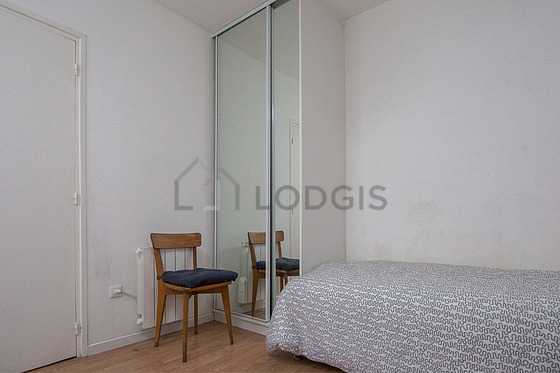 Chambre très calme pour 2 personnes équipée de 2 lit(s) de 80cm