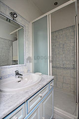 Duplex Paris 8° - Bathroom 2