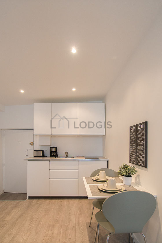 Kitchen where you can have dinner for 2 person(s) equipped with dishwasher, hob, refrigerator, freezer