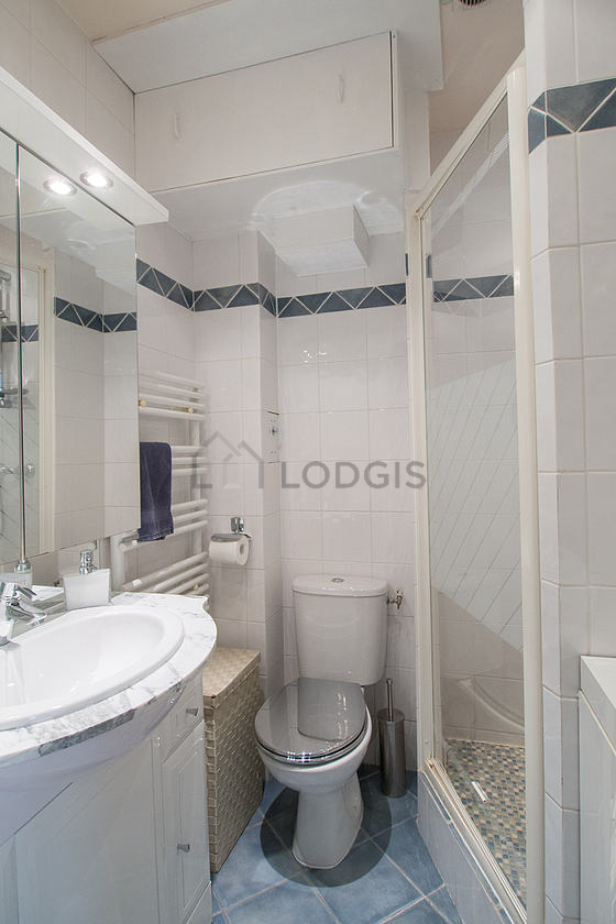 Beautiful and bright bathroom with tile floor