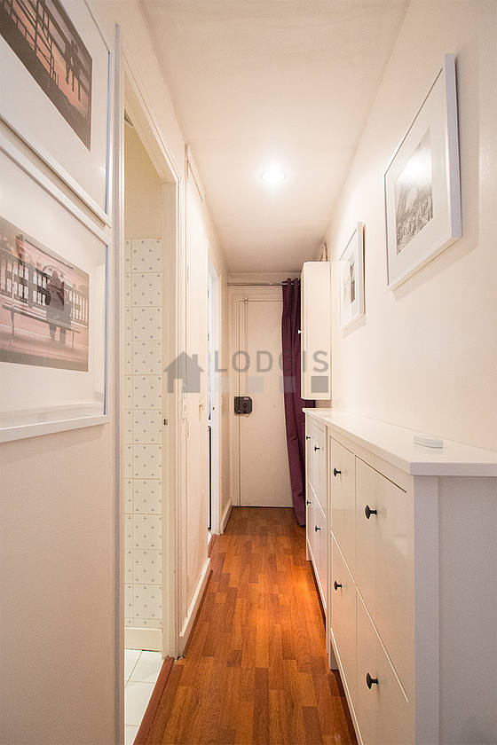 Rental studio with elevator, concierge and bike storage Paris 7° (Rue ...