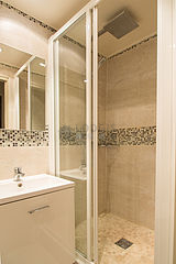Appartement Paris 1° - Salle de bain